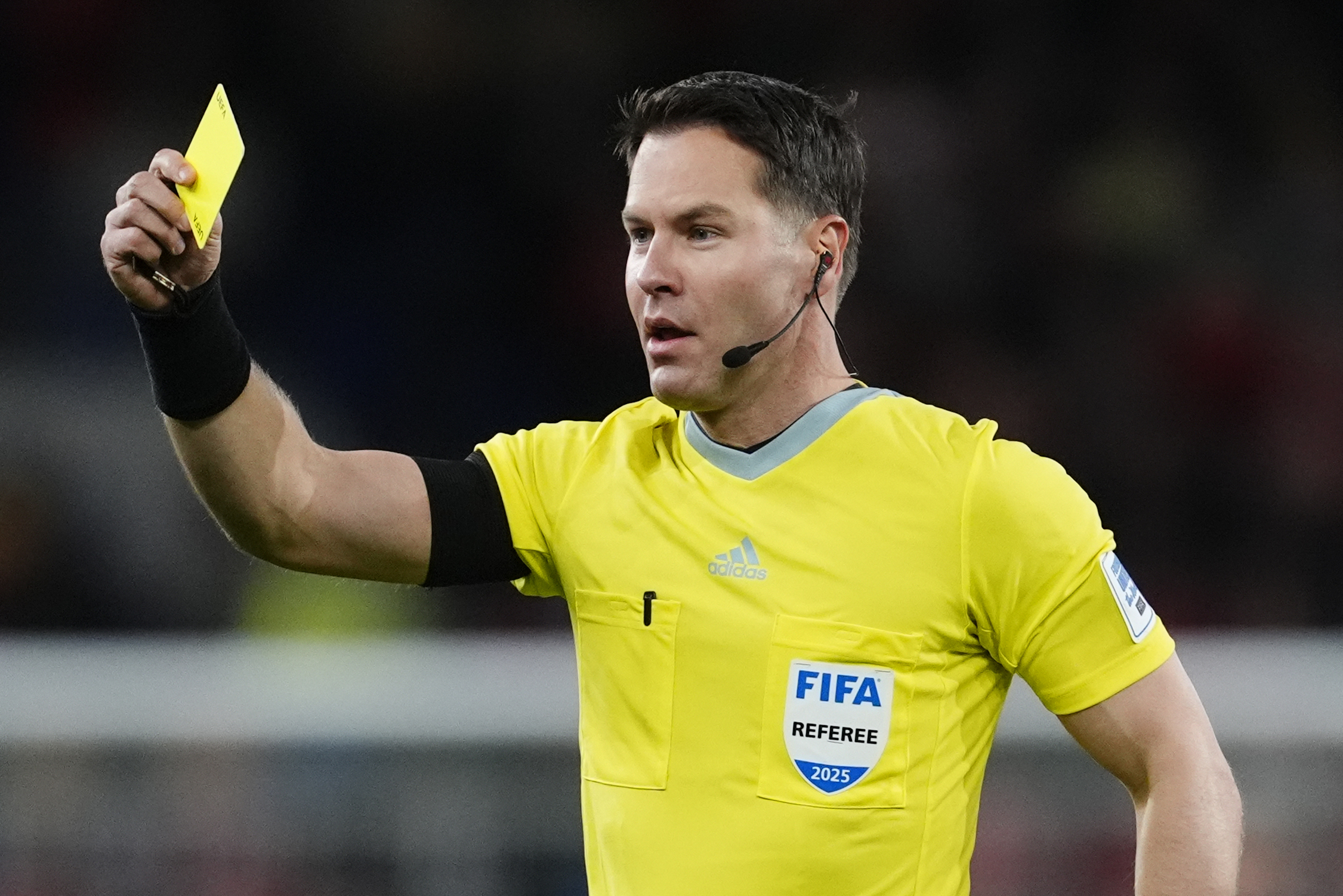 Bij zoveel gele kaarten ben je geschorst op het WK 2026, FIFA wijzigt ...