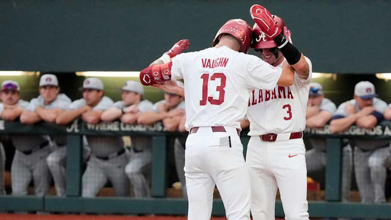 Alabama baseball sweeping South Carolina has the Tide in prime SEC position