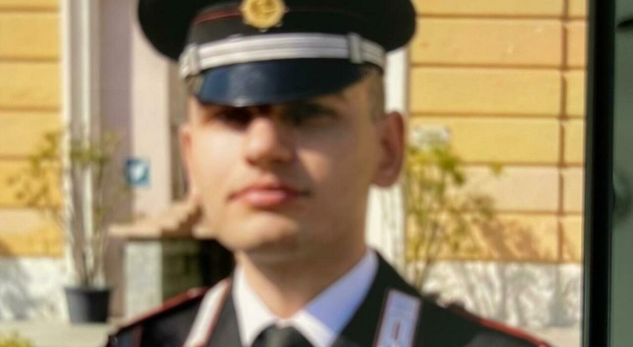 Carabiniere di Curti morto a La Spezia, indagini sullo sparo al Ris di ...