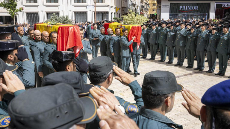 El PSOE vuelve a bloquear que la Guardia Civil sea profesión de riesgo ...