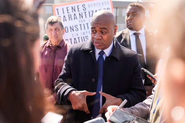 Newark Mayor Ras Baraka cruises to victory in municipal election ...