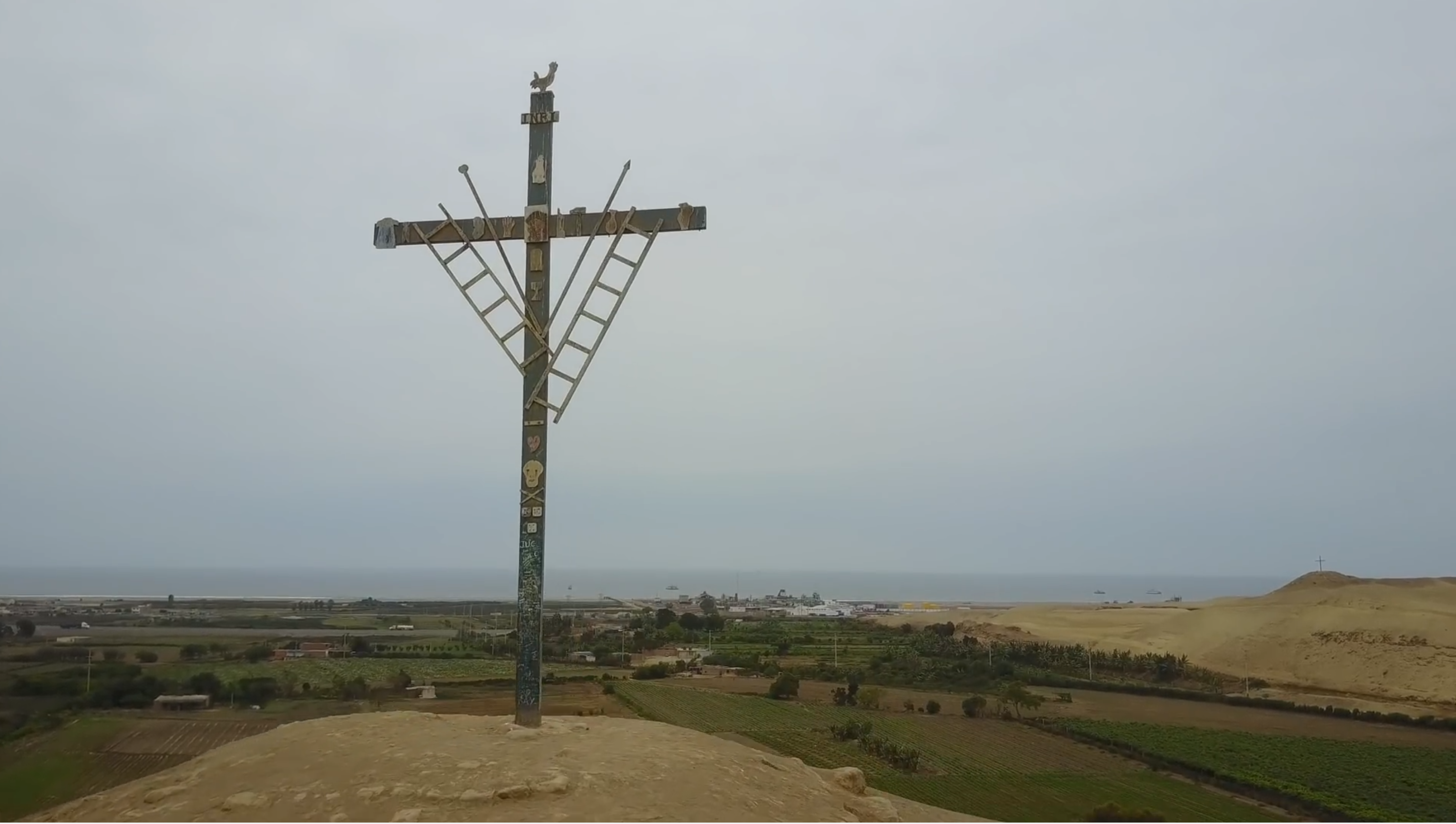 Massive adobe pyramids on the coast of Peru: La Centinela at Chincha