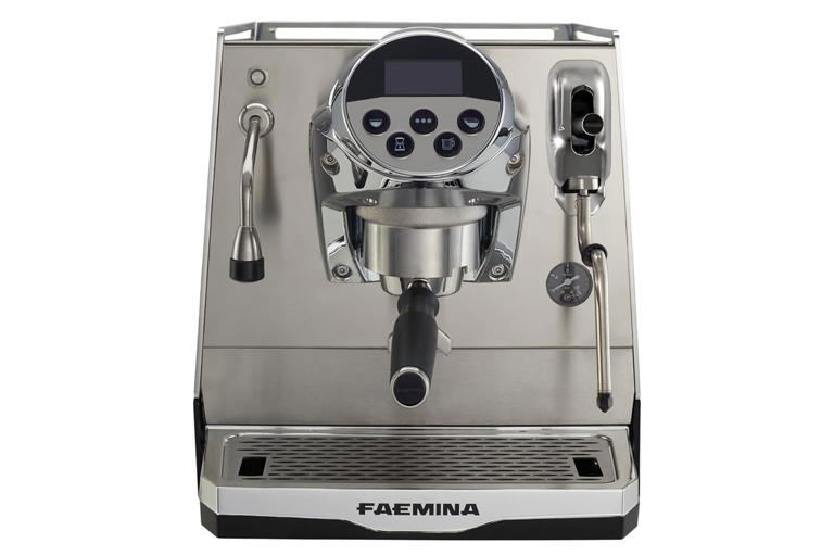 A James Beard Award-winning Italian chef told me the 10 kitchen tools ...