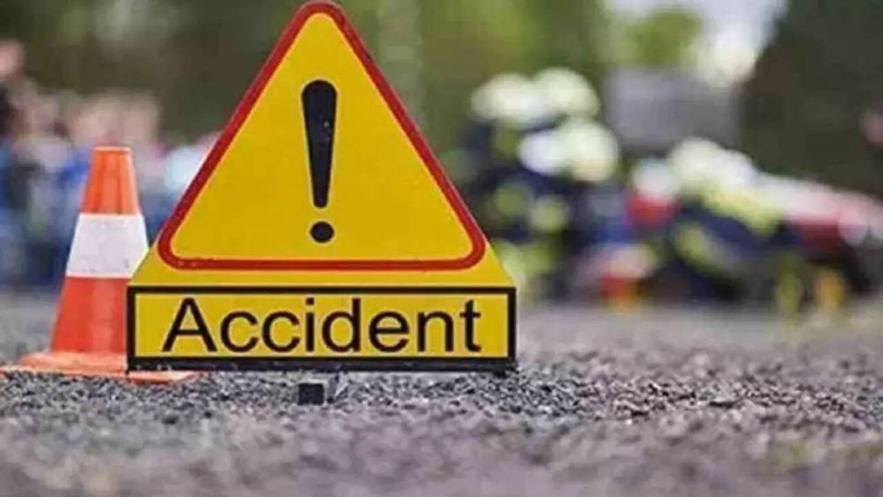 Hyderabad accident horror: Six killed after speeding car hits ...