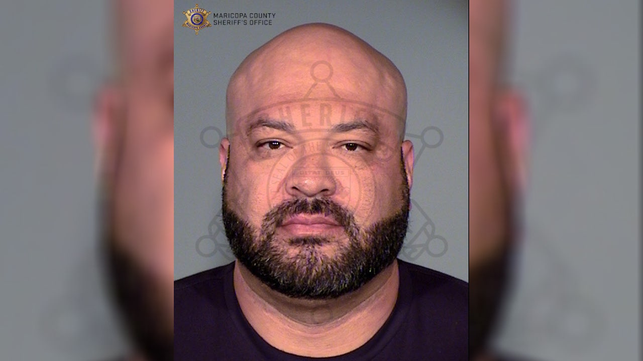 Ex-Phoenix Police Officer accused of stealing pleads not guilty