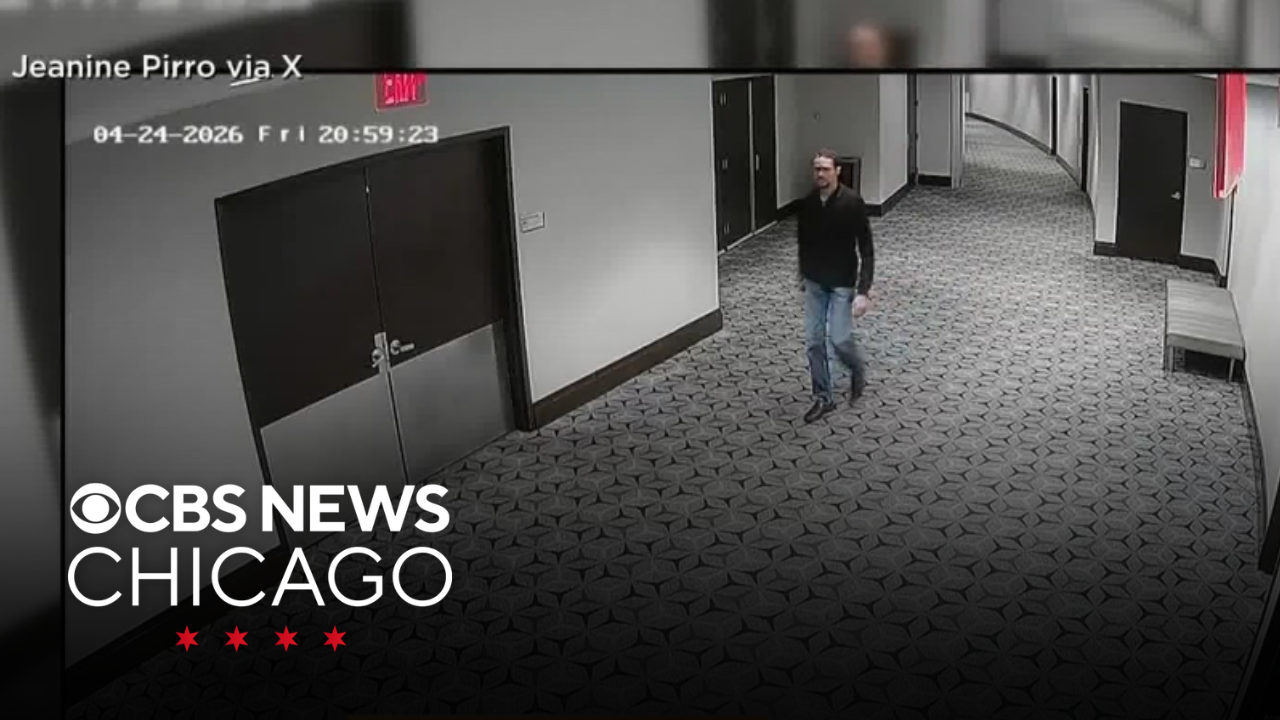 White House Correspondents' Dinner shooting suspect to remain behind bars