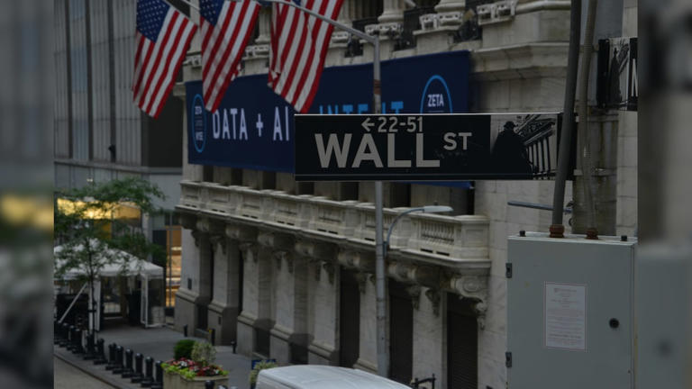 US stock market today: Dow Jones rises, S&P 500 hits record high as ...
