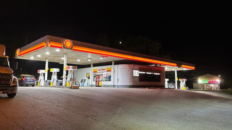 Woman in custody after shots fire inside Lincoln County gas station ...