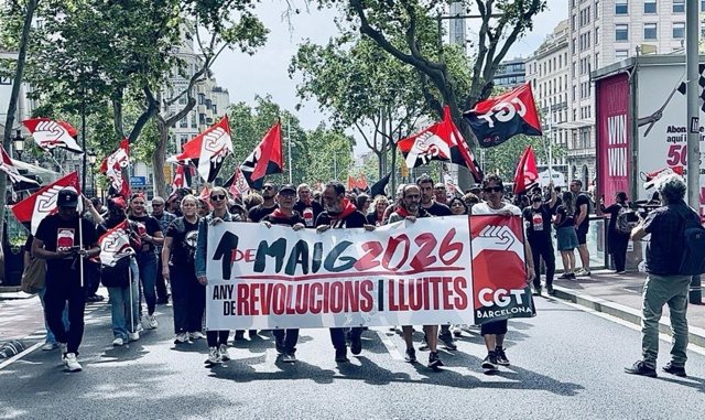 Unas 700 personas se manifiestan con la CGT por el 1 de mayo en ...