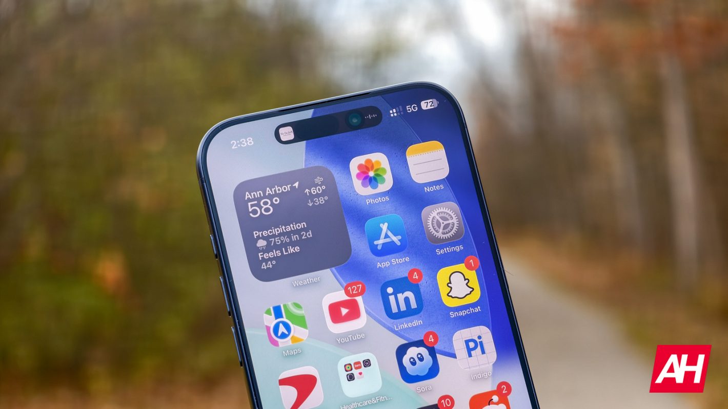 Phone comparisons: Samsung Galaxy S26+ vs Apple iPhone 17 Pro