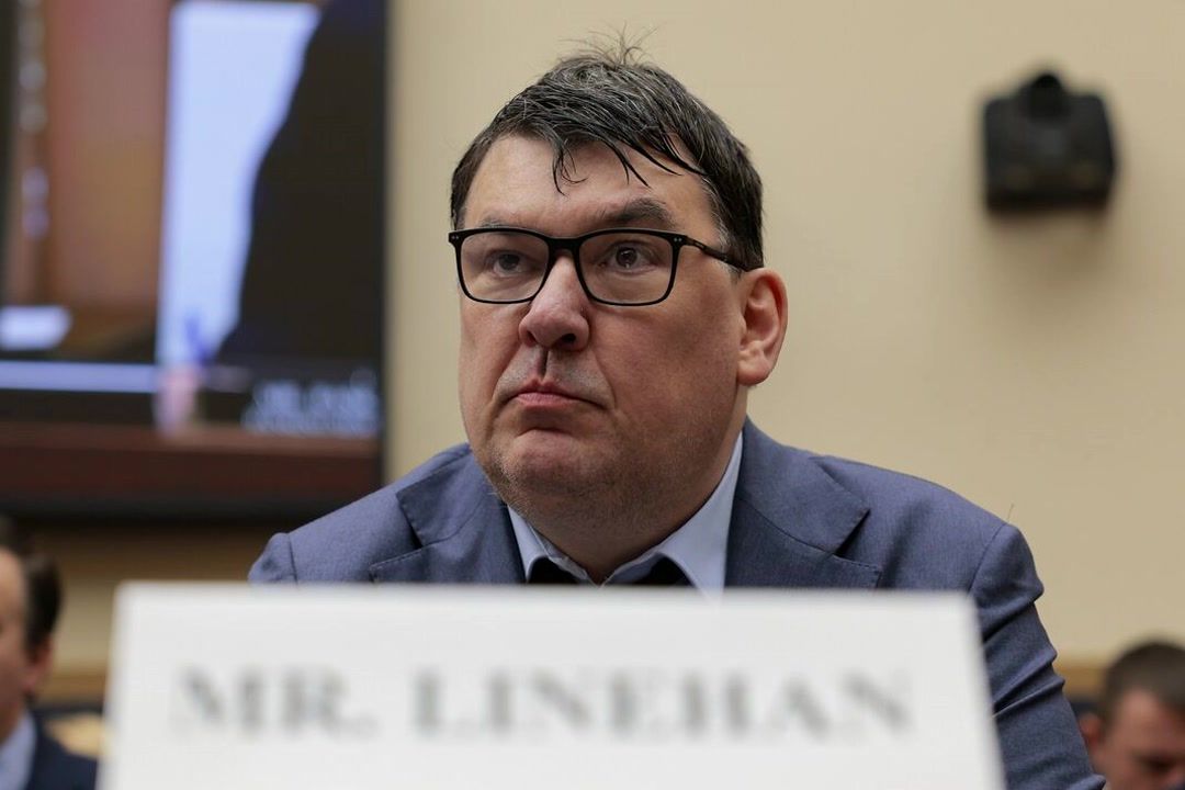 Graham Linehan conviction overturned in phone damage appeal