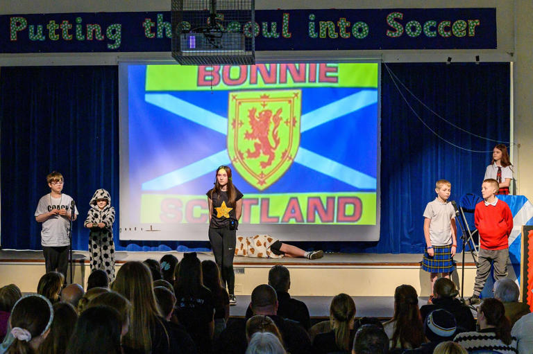 Bankier Primary School putting Seoul in soccer