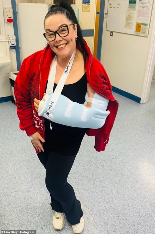 Lisa Riley gives an update on 'horrendous' arm injury after fall that ...