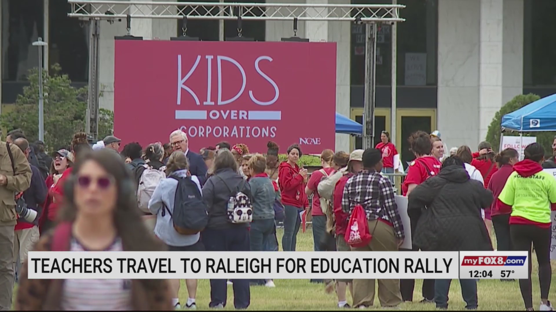 Triad teachers travel to Raleigh for education rally