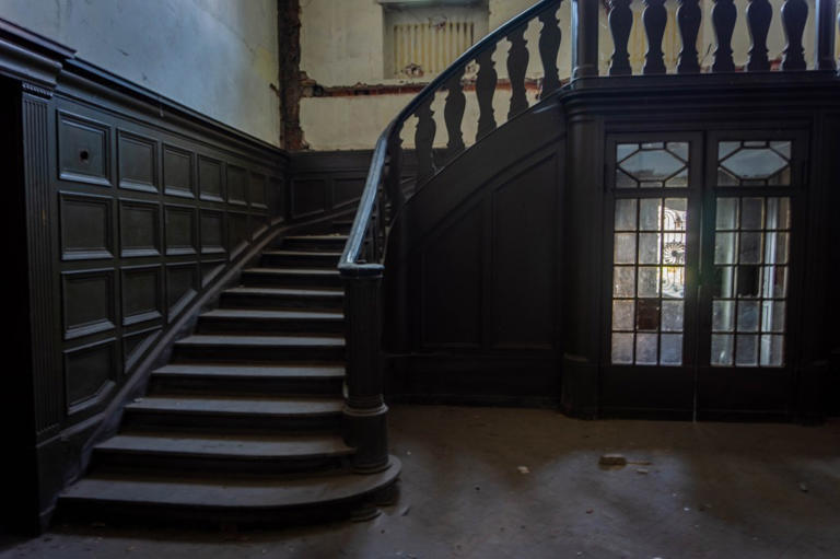 Is it ghosts? Study suggests possible cause for haunted houses