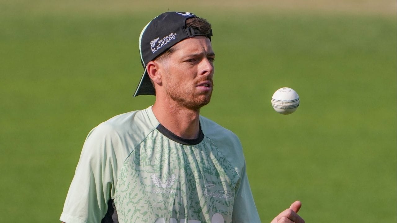 Mitchell Santner ruled out for a month after suffering grade three ACL ...