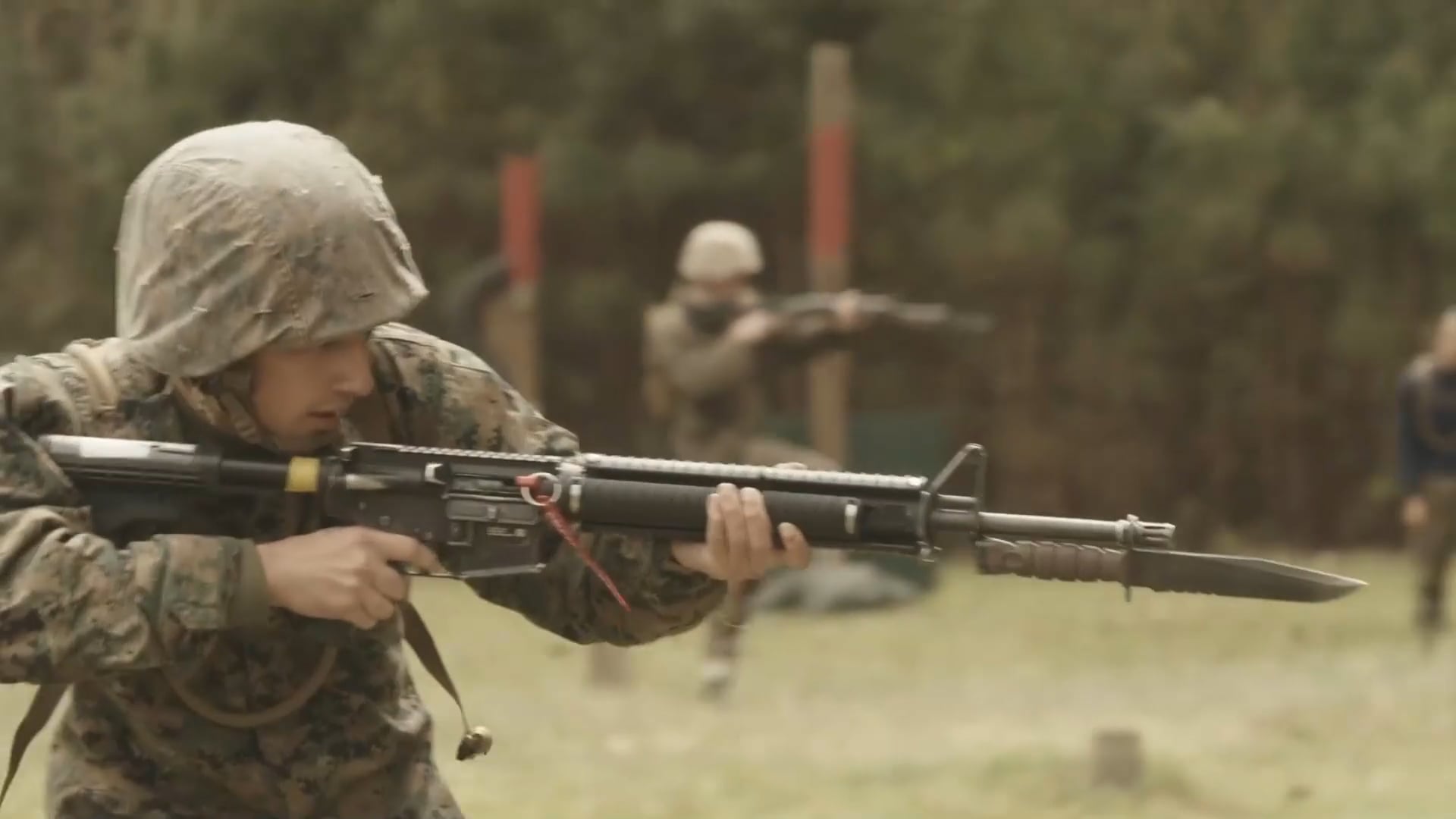 US recruits navigate bayonet assault course to develop essential combat ...
