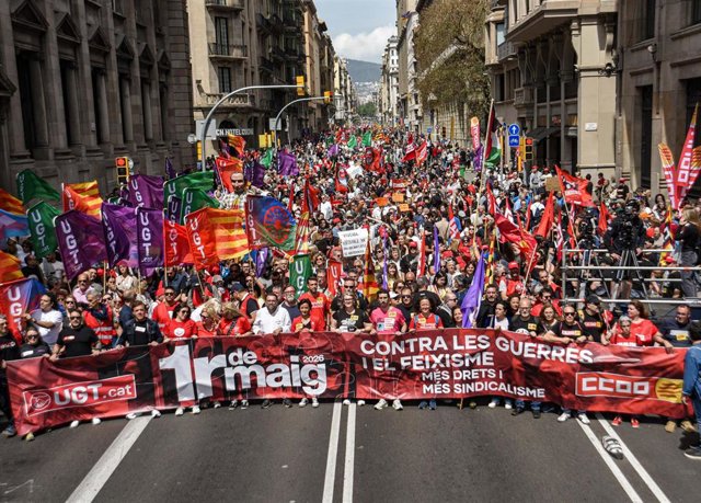 Unas 2.500 personas se manifiestan en Barcelona por el 1 de mayo, según ...