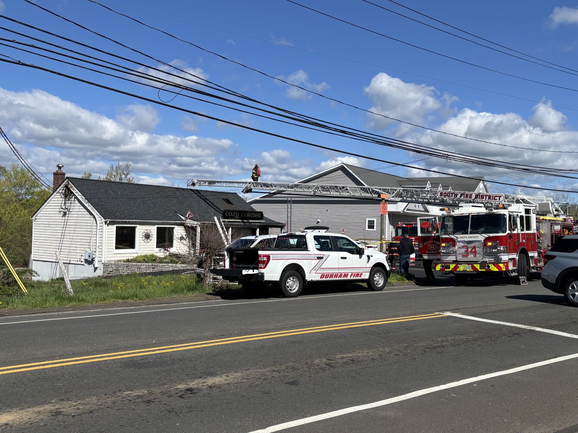 Route 17 closed in Durham due to restaurant kitchen fire