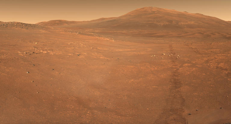 NASA's Curiosity and Perseverance rovers capture sweeping Mars ...