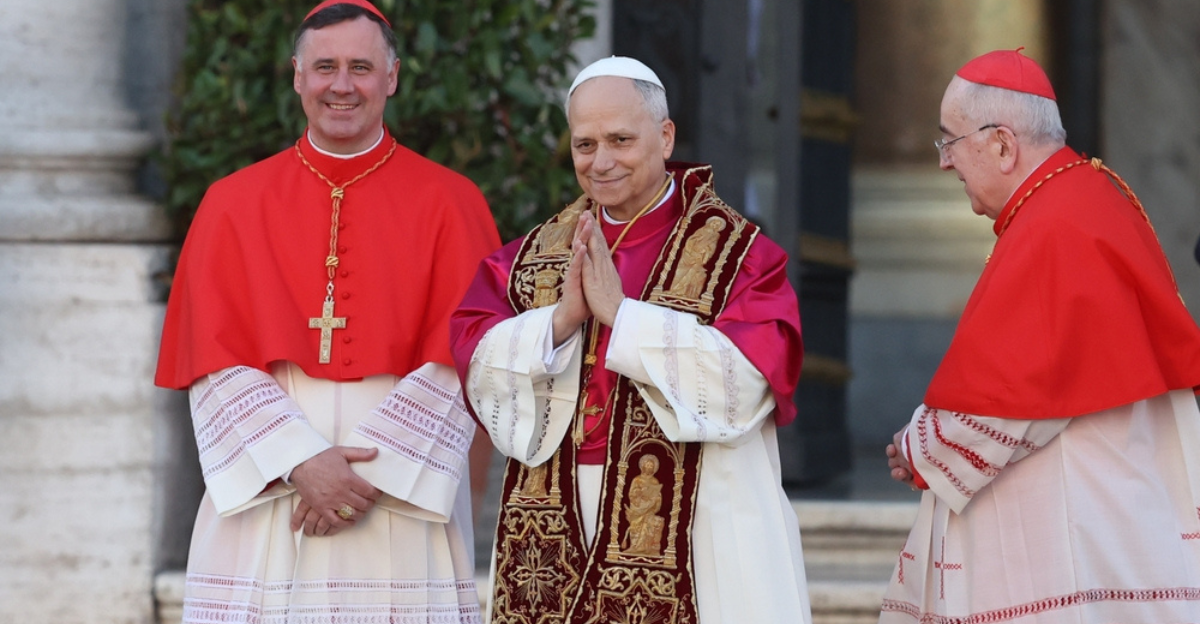 Basketball meets the Pope: Notre Dame and Villanova’s eye-catching Rome ...