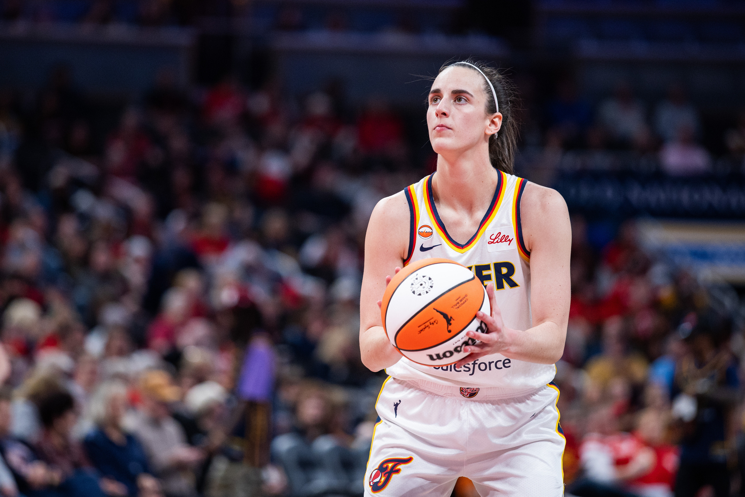 Caitlin Clark injured after flagrant foul in Indiana return