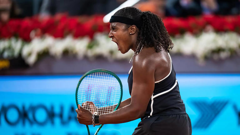Hailey Baptiste verrast Aryna Sabalenka in Madrid