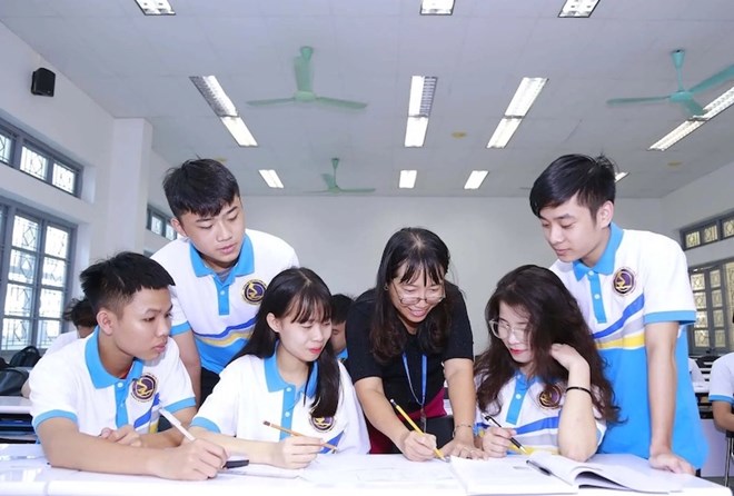 Giảng viên đại học cần đáp ứng tiêu chuẩn gì về đạo đức