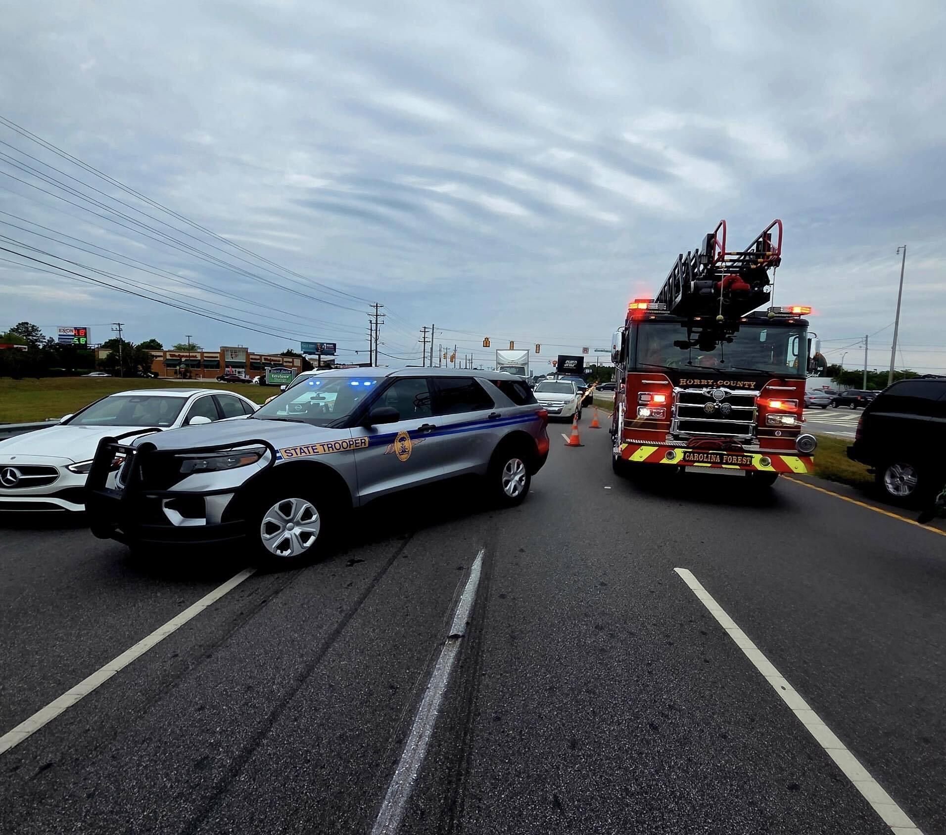 1 hurt after crash involving motorcycle in Horry County