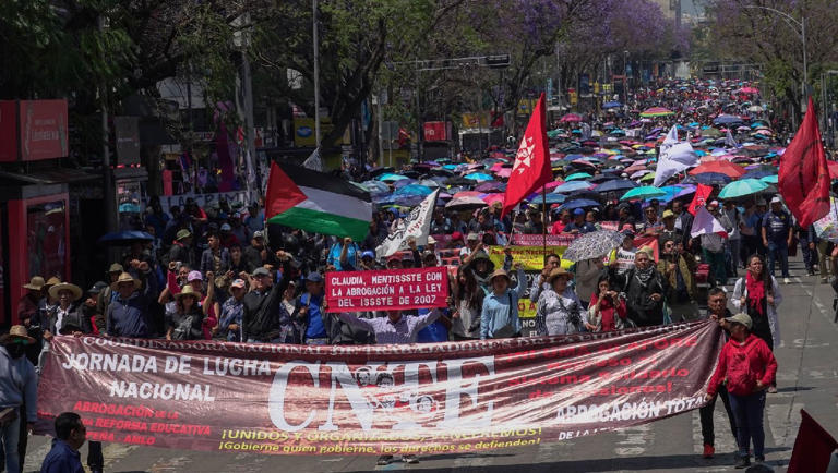 Marchas de la CNTE y SNTE hoy 1 de mayo en vivo | Últimas noticias por ...