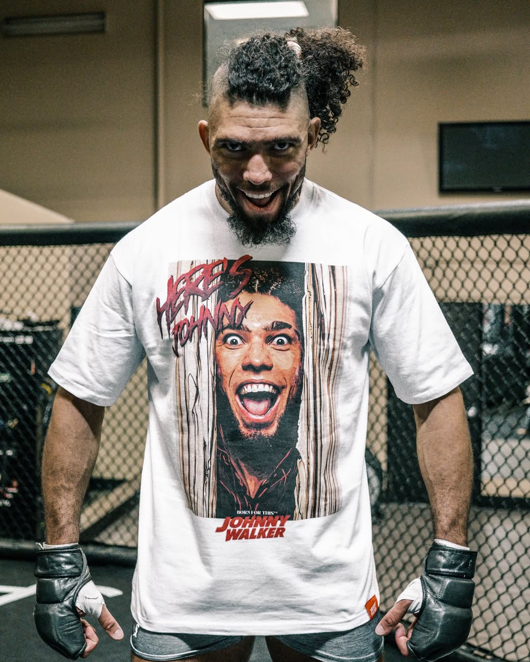  UFC 최초 '형제 맞대결' 성사? "형 발 부러뜨리겠다" 막말 도발→결국 현실되나… 조니 워커 헤비급 전향에 가능성 '활활' 