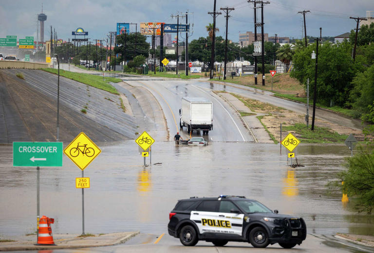 Flash flood warning in San Antonio extended until 3 p.m. More heavy ...