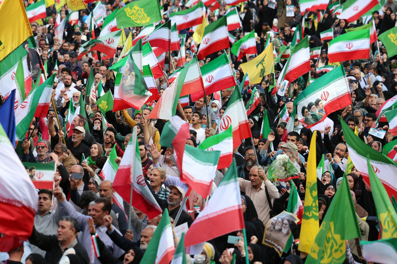 Iran softens conditions for resuming peace talks with the US