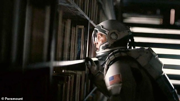 How time travel could work: Scientists have uncovered a way to send ...