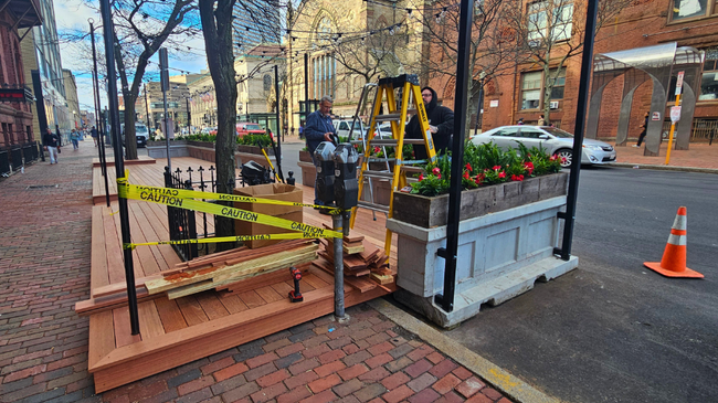Outdoor dining returns to Boston