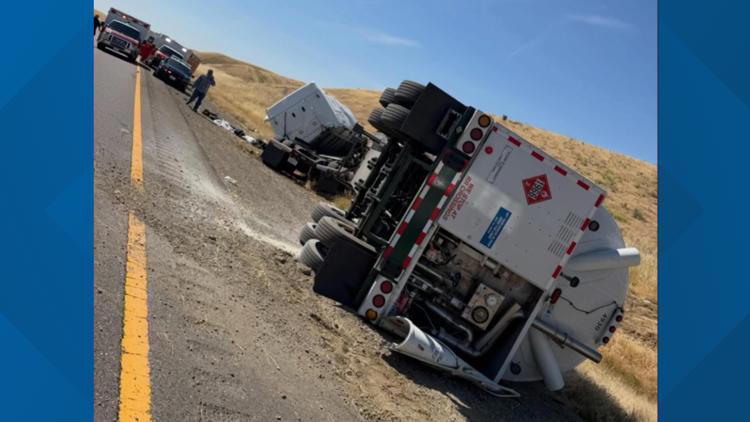 Northbound I-5 shut down near Sperry Avenue after a crash involving ...