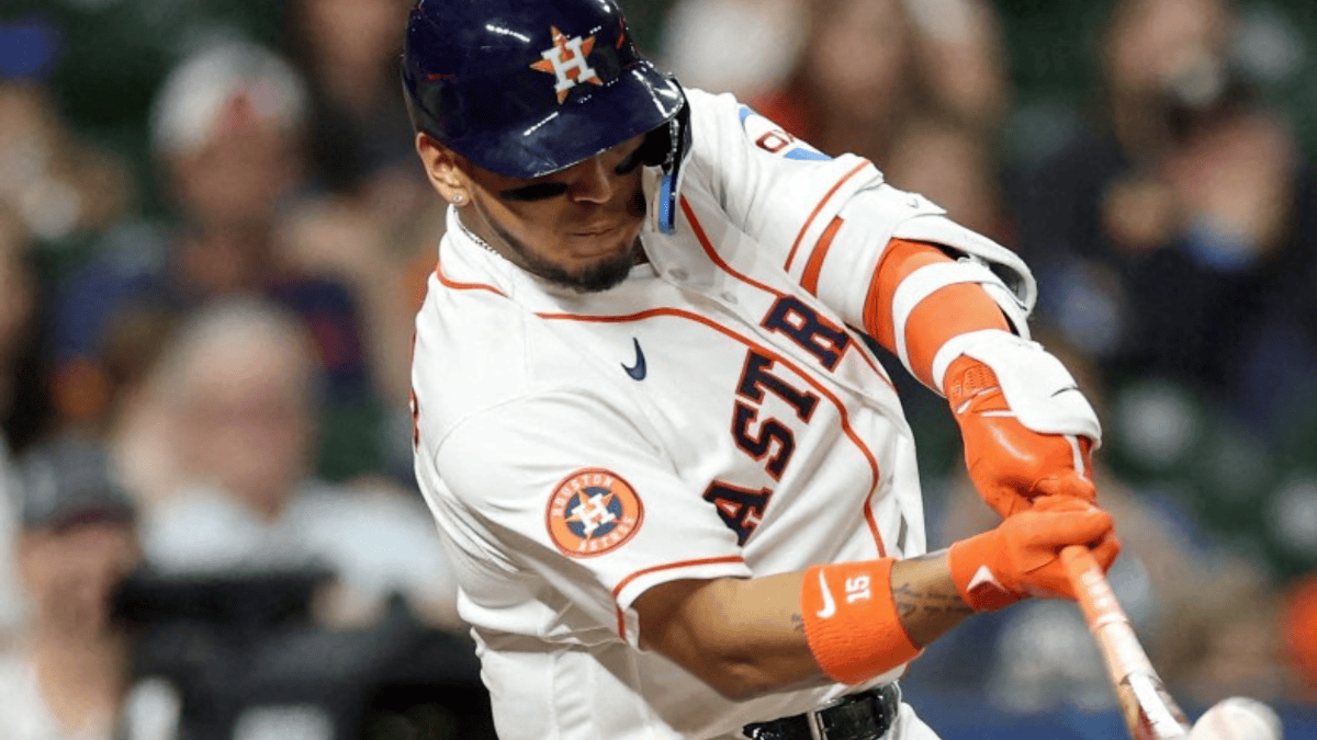 MLB: Mexican Isaac Paredes steps up for struggling Astros with his hot bat