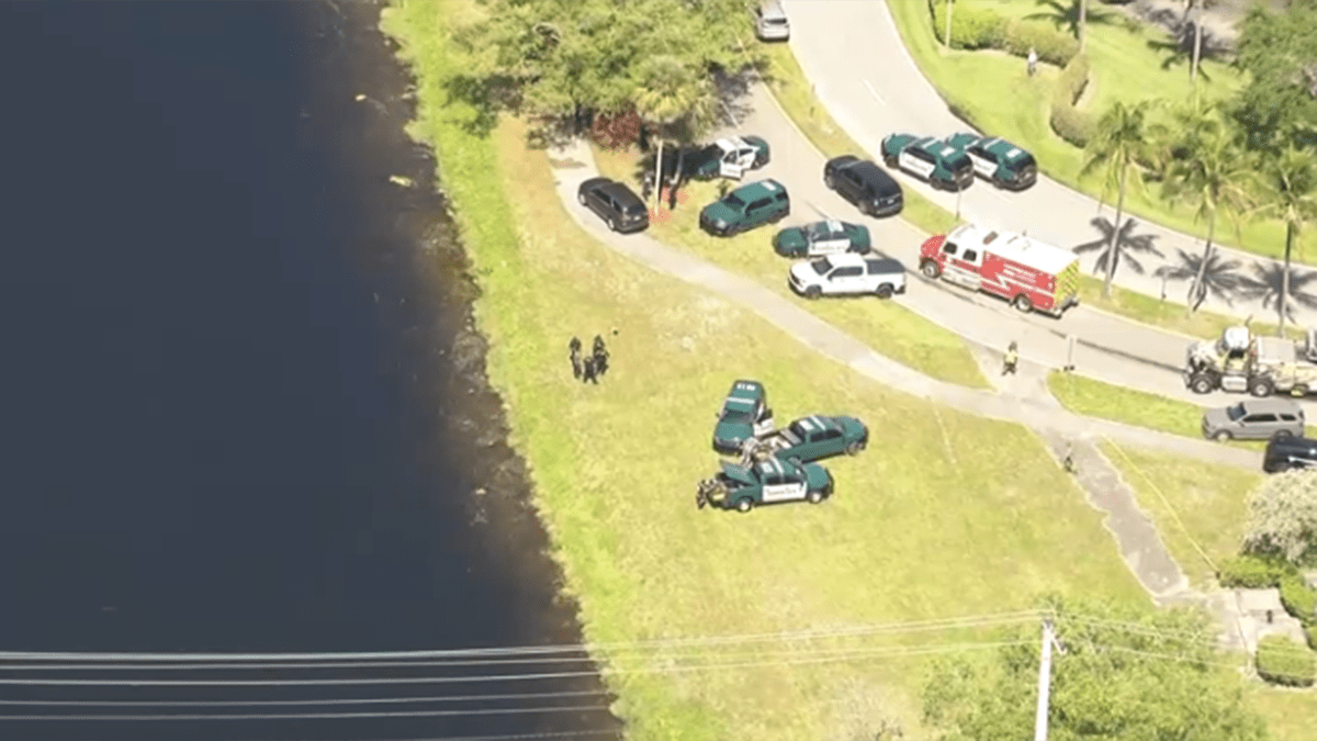 Woman rescued after car crashes into canal in Pompano Beach, BSO says
