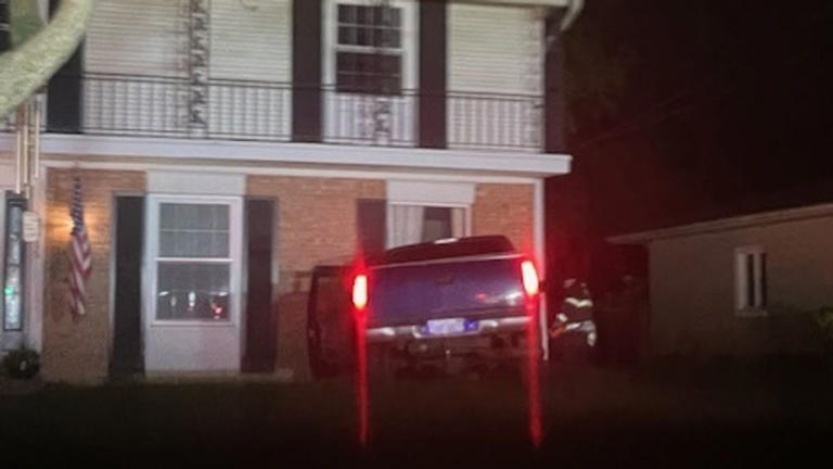 Suspected drunk driver runs from scene after crashing truck into family ...