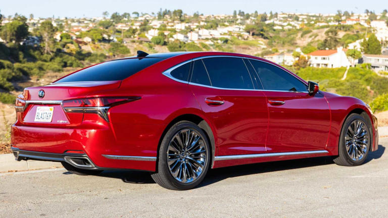 The Lexus that depreciated into one of the best used car deals alive