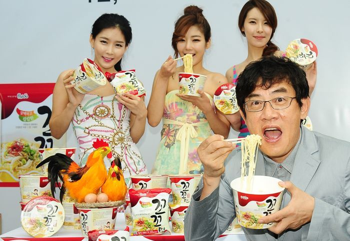 요즘 애들 모를 듯? '흰 국물' 시초 '꼬꼬면'을 아시나요