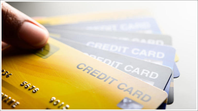 Credit card: క్రెడిట్ కార్డ్ రికవరీ ఏజెంట్లు ఇంటికొచ్చి వేధించవచ్చా ...