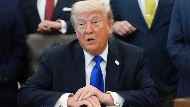 Trump expands sanctions against Cuba amid rising tensions