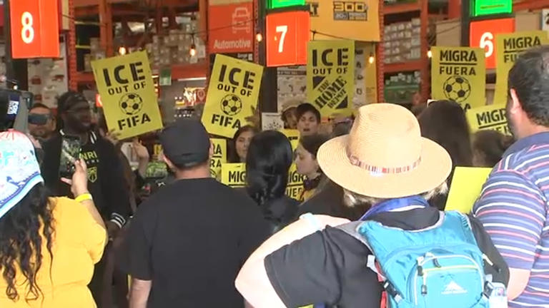 Anti-ICE activists protest inside Home Depot in Westlake, stopping ...