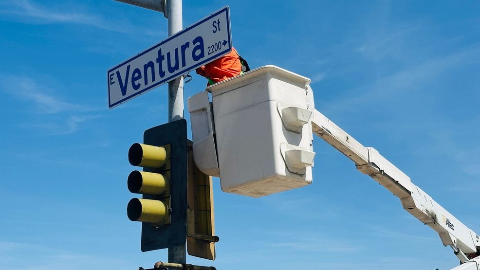Fresno begins replacing nearly 200 Cesar Chavez street signs, work to ...
