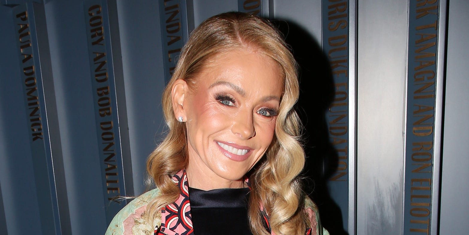 Kelly Ripa says she isn’t afraid to go makeup-free thanks to this ...