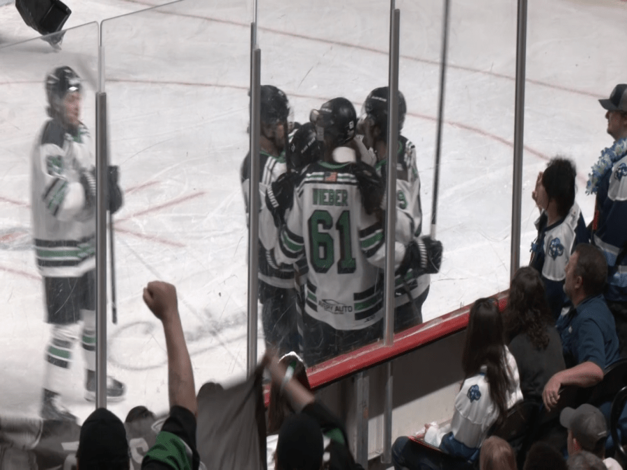 Black Bears fall in game one of FPHL Commissioner's Cup final