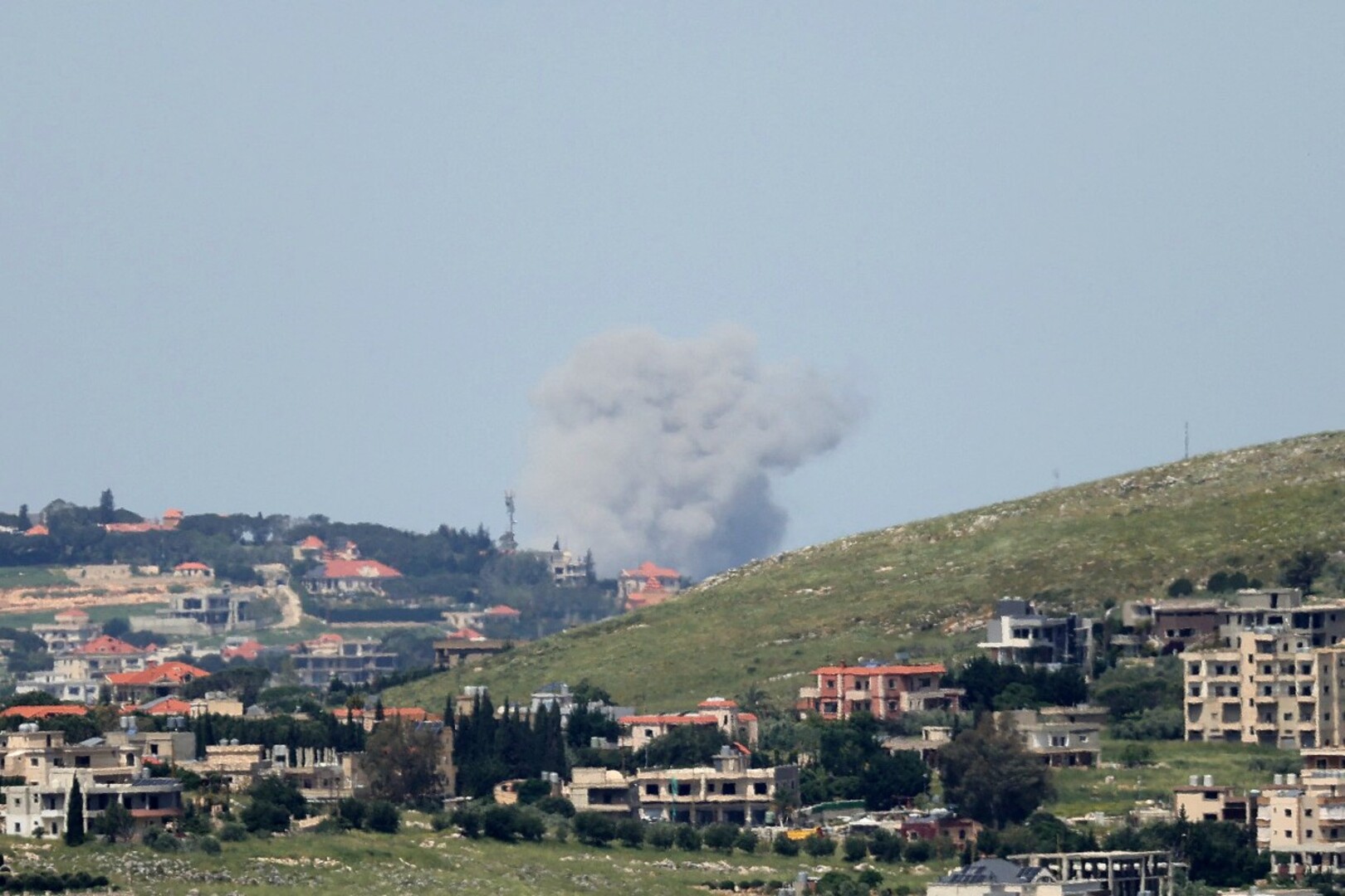 Israeli strikes across Lebanon: Drones and warplanes bomb towns despite ...