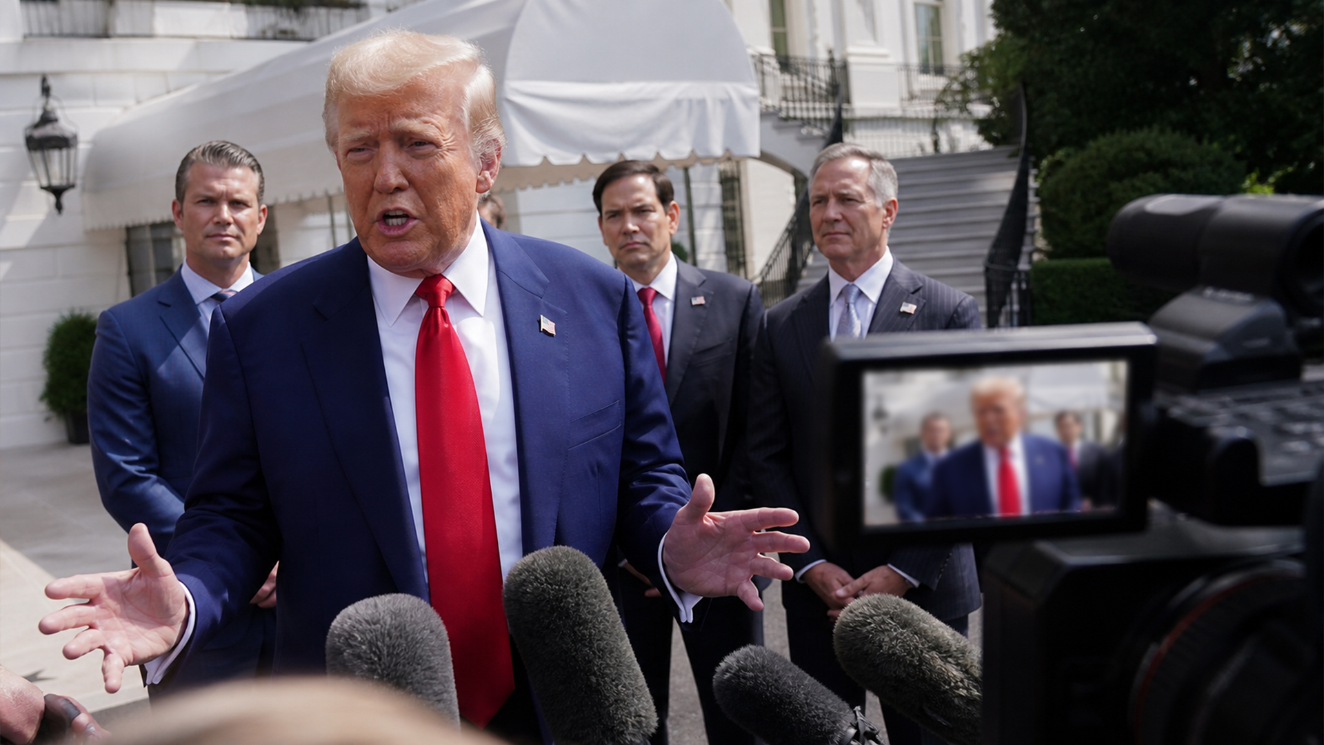 Trump threatens again! 'Blast' Iran if peace talks fail