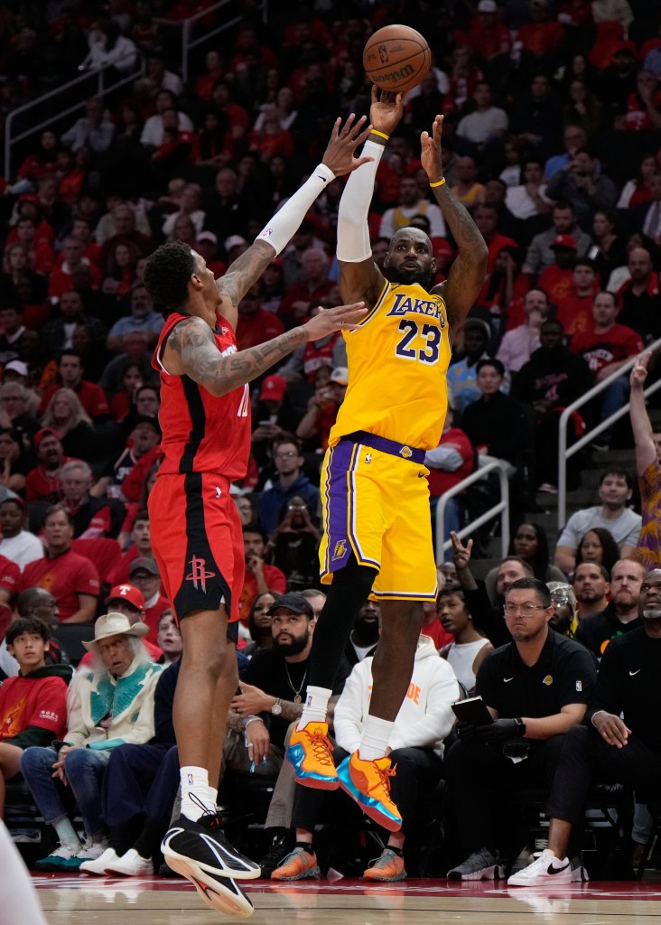 Lakers dominate Rockets in Game 6 victory, advancing in playoffs
